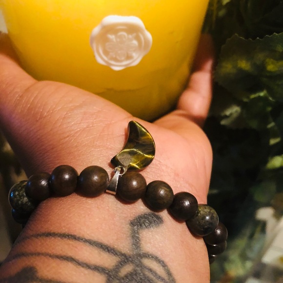 Lunar Alignment - Picture 6 of 8